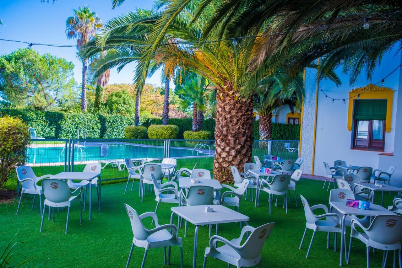 Hotel Balneario El Raposo Puebla de Sancho Pérez Exterior foto